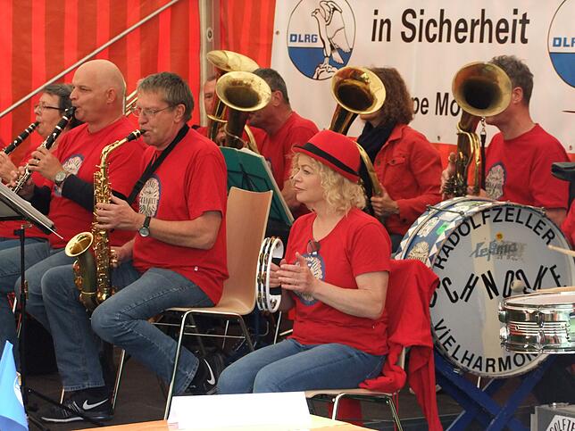 Bild 7: Bildergalerie: 50 Jahre DLRG Stützpunkt in Moos &ndash; der Ortsverein feiert im Strandbad Iznang sein Jubiläum