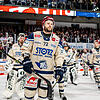 Enttäuschung bei Brandon McMillan (vorne) und den Schwenninger Wild Wings. Im entscheidenden dritten Spiel setzten sich die Nürnberg Ice ...