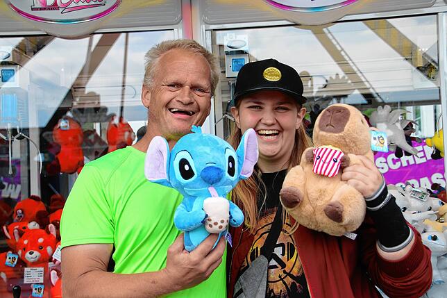 Bild 3: Autoscooter und Teddybären: Die ersten Bilder vom Volksfest-Start in Villingen-Schwenningen