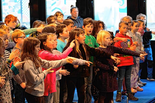 Die Dritt- und Viertklässler der Bodensee-Schule sind mit Begeisterung dabei.