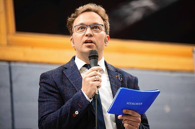 Guter Moderator mit einem Gespür für Tengen: Stephan Freißmann, Leiter der Lokalredaktion des SÜDKURIER in Singen.