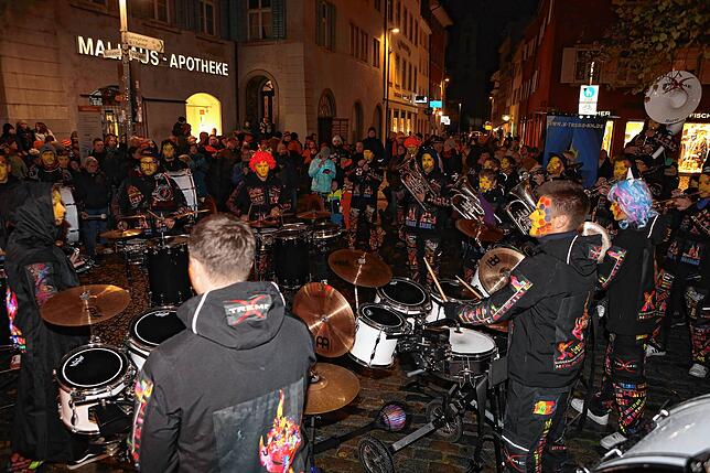 Bild 22: Dem Wasser entstiegen &ndash; Seegeister starten in die Fasnacht. Alle Foto gibt es hier