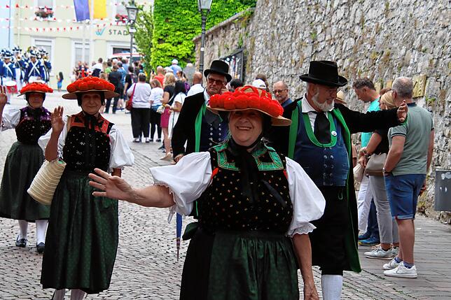 Bild 24: So schön ist unsere Heimat: Bilder vom Festumzug des 610. Schwyzertags in Tiengen