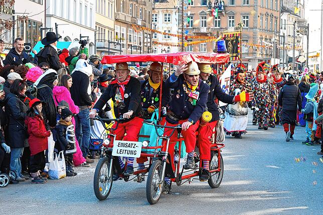 Bild 33: Konstanzer Fasnachtsumzug 2025: Tausende Teilnehmer ziehen durch Straßen
