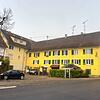 Der historische Gasthof Krone-Post im Nebel: Mit dem Antrag auf einer Nutzungsänderung soll nun die schon seit Jahren bestehende, auch ...