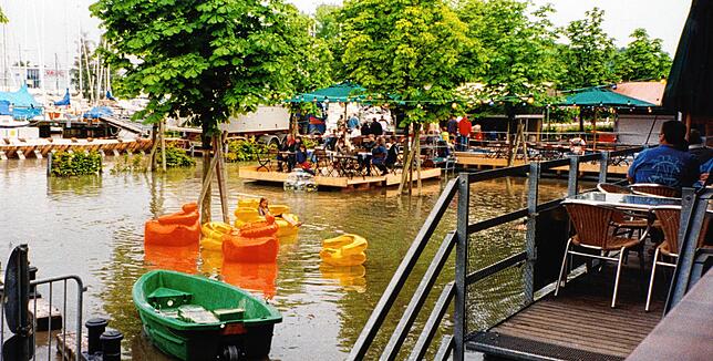 Bild 17: Archivbilder vom Hochwasser 1999 in Konstanz!