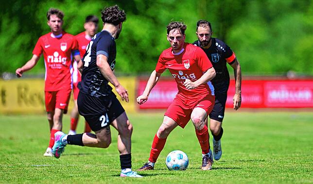 Bild 3: FC Tiengen 08 unterliegt mit 0:3 beim FC Wolfenweiler-Schallstadt – und wir haben Fotos!