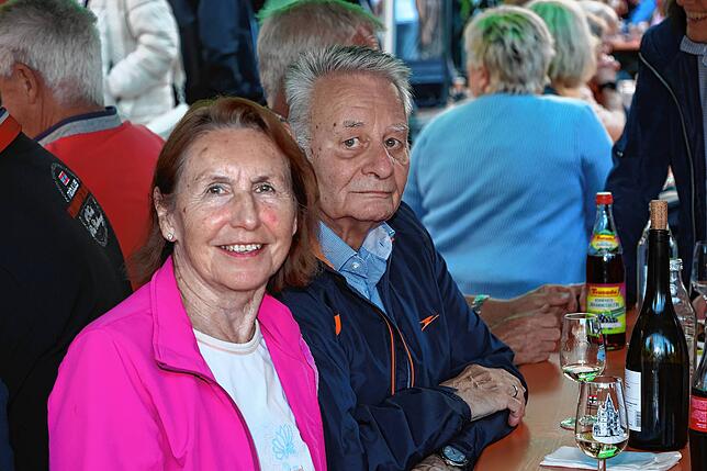 Bild 23: Das Dingelsdorfer Herbstfest 2025 geht weiter – hier sind die Fotos vom Samstagabend
