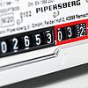 Der Gasverbrauch wird auf einem Gaszähler eines privaten Haushaltes angezeigt. Privatkunden haben gerade wenig zu lachen. Die Preise ...