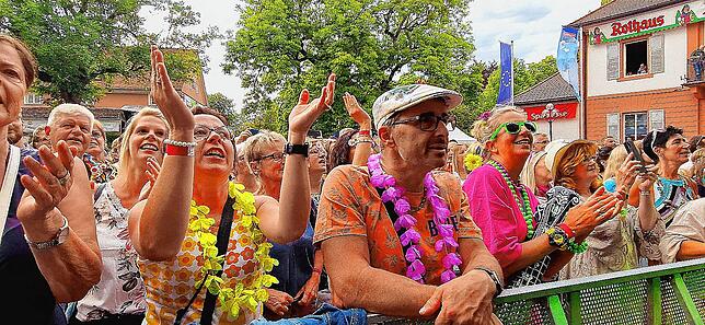 Bild 7: Alle Bilder von Papi&lsquo;s Pumpels bei der SommerSinnfonie in Bad Dürrheim