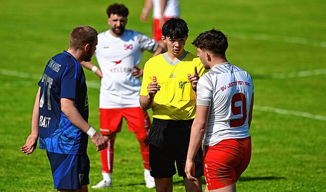 Bild 2: SV Blau-Weiß Murg gewinnt mit 2:1 gegen den SV Jestetten – und wir haben Fotos!