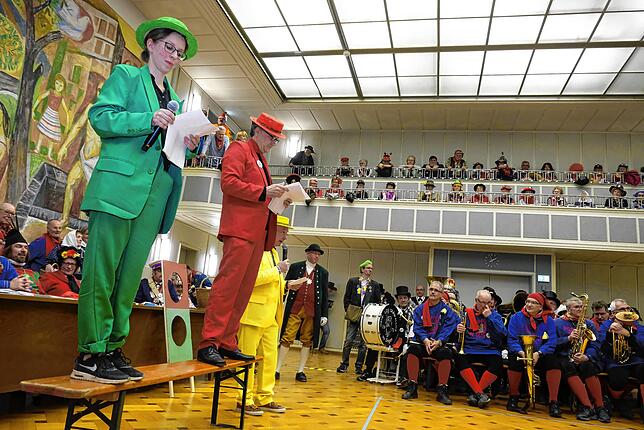 Bild 15: Alle Bilder zum Schmotzigen Dunschtig: Narren übernehmen das Singener Rathaus