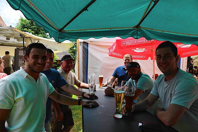 Bild 7: Das Dorffest in Aach-Linz lockt viele Besucher