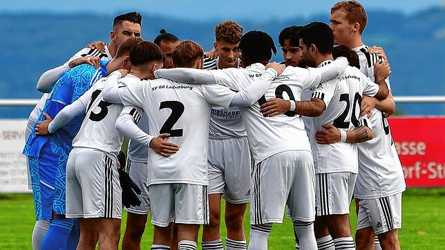 Zusammenhalten: Die U23 des SV 08 Laufenburg braucht dringend Punkte, um den drohenden Abstieg in die Kreisliga A noch zu vermeiden. ...