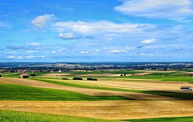 Der weite Blick Richtung Norden über die Baar bietet sich beim Fürstenberg.