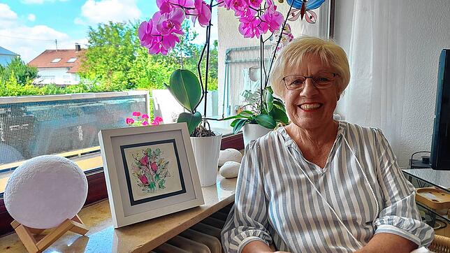„Seitdem ich male, gucke ich Wolken ganz anders an oder nehme die Farben eines Sonnenuntergang anders wahr“, sagt Roswitha Bickel. Das ...