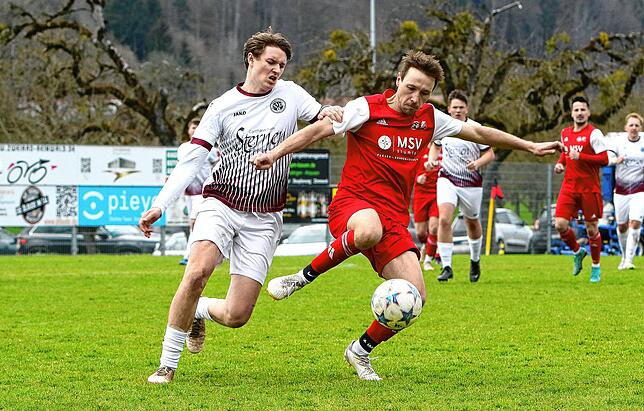 Bild 2: SV Deggenhausertal gewinnt Kellerderby gegen SG BAT mit 1:0. Wir waren mit der Kamera dabei!