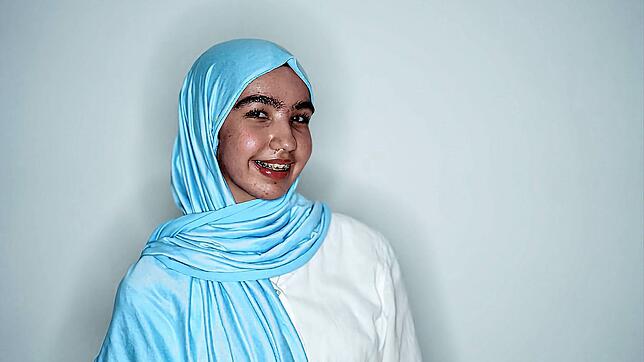 Yalda Isaghzadeh aus Villingen-Schwenningen erhält seit 2024 ein Stipendium im Rahmen des Programms Talent im Land.