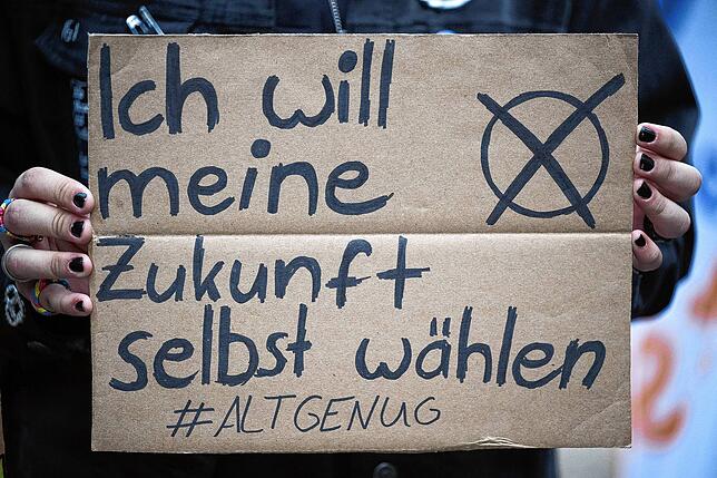Es gibt Jugendliche, die wollen wählen – doch viele fühlen sich nicht kompetent genug, um ihr Kreuz zu machen.