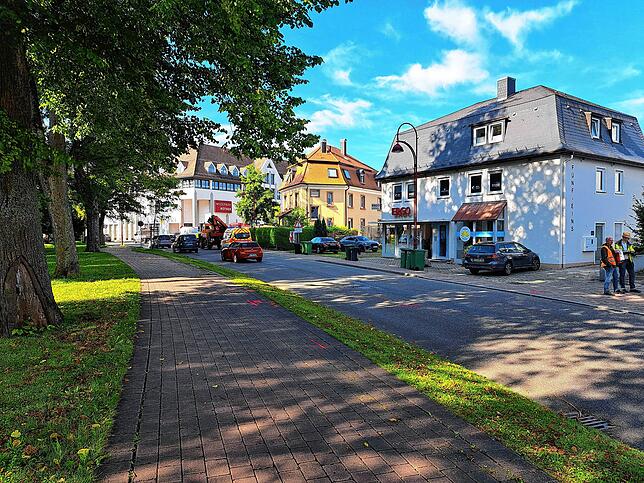 Der Benediktinerring wird von Montag, 23. September, an für knapp sechs Wochen gesperrt. Grund sind Bauarbeiten der Stadtwerke. Die St. ...