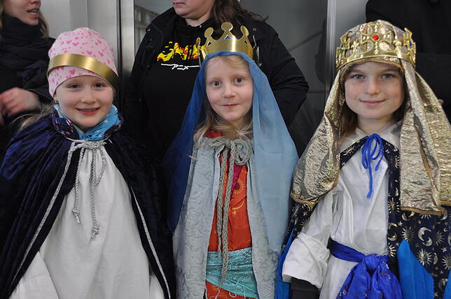 Bild 3: Unterwegs mit Kasper, Melchior und Balthasar