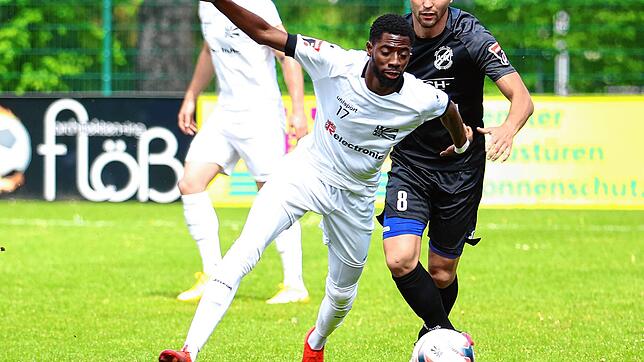 As Ibrahima Diakité (vorne) war an beiden Villinger Treffern beteiligt.