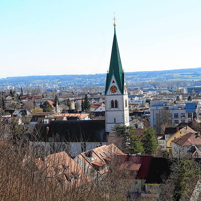 Der Turm der Kirche St. Martin in Wollmatingen ist 62 Meter hoch.