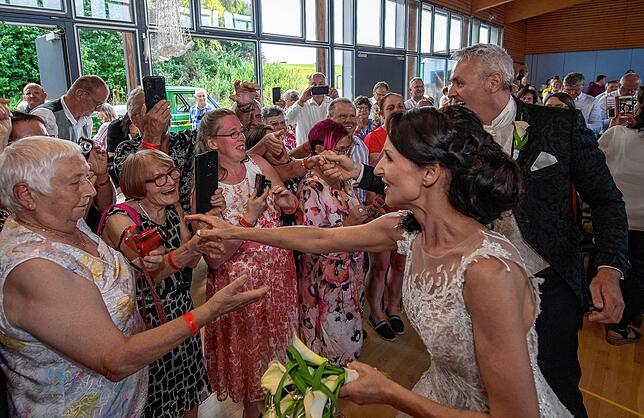 Bild 4: Anita Hofmanns kirchliche Hochzeit: Die schönsten Bilder