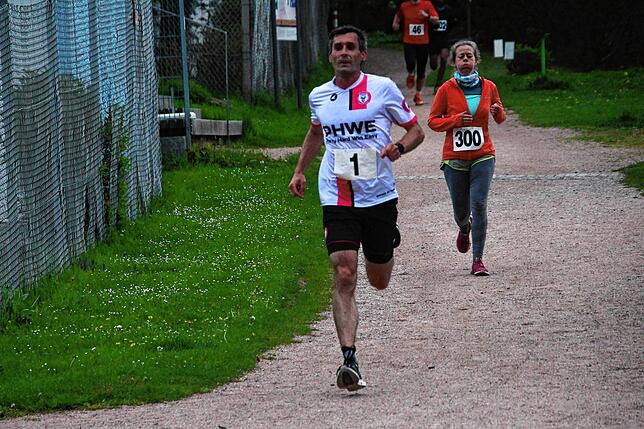 Bild 26: Bilder und Eindrücke vom 15. Sport Weiß-Lauf in Königsfeld: Ein unvergessliches Event