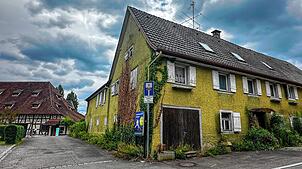Das Haus in der Seestraße 19 in Bodman. Schräg dahinter befindet sich das Urweltmuseum.