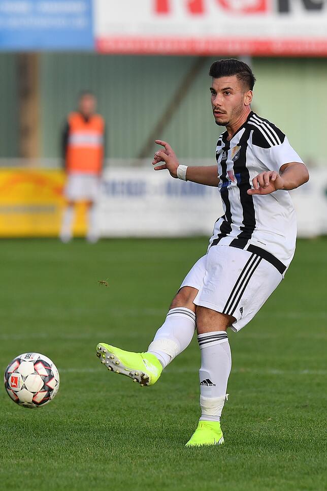 Bild 6: SV 08 Laufenburg kassiert späten Ausgleich zum 2:2 beim VfR Hausen &ndash; und wir haben die Bilder!
