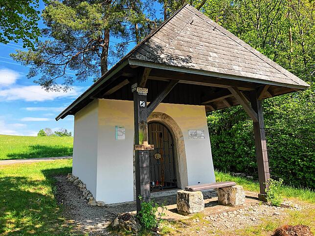 Bild 7: Wandern vor der Haustür (Teil 2): Vom Eschbacher Wasserschloss zum Pusteblumen-Paradies