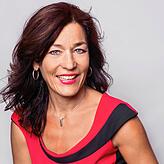 „Die digitalen Lernformen sind sehr schnell zum Fließen gekommen.“ Birgit Steiner, Schulleiterin der ...