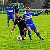 Tom Zepf (links) von der SG Dauchingen/Weilersbach), hier im Hinspiel aus dem November, im Zweikampf mit Valentin Haas. Zepf sorgte mit ...