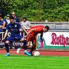Zweifacher Torschütze: Luka Bartolovic (links, gegen Sebastian Flaig vom FC Tiengen 08) traf doppelt für den VfB Waldshut zum 3:1-Erfolg ...