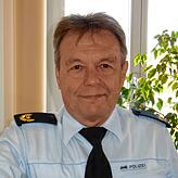 „Wir haben im weit überwiegenden Teil der Bevölkerung großen Rückhalt.“ Gerold Sigg, Leiter des Polizeipräsidiums Konstanz, ...