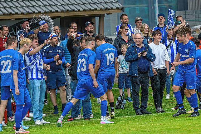 Bild 26: SG Stühlingen/Weizen siegt 5:1 beim FC Geißlingen und feiert den  Meistertitel – wir haben Fotos!
