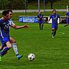Bereit fürs Spitzenspiel: Jonathan Grießer (vorn) und der FC Geißlingen haben sich zuletzt beim 3:2-Sieg in Weizen warm gespielt für ...