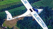 Wird auch gern als &bdquo;Tesla der Lüfte&ldquo; bezeichnet: der Elektroflieger, der am kommenden Sonntag auf dem Flugplatz in ...