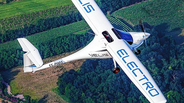 Wird auch gern als &bdquo;Tesla der Lüfte&ldquo; bezeichnet: der Elektroflieger, der am kommenden Sonntag auf dem Flugplatz in ...