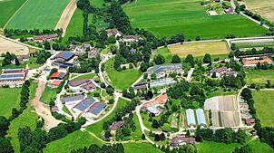 Ein Blick von oben auf die Dorfgemeinschaft Lautenbach in der Gemeinde Herdwangen-Schönach. Am 4. September haben SÜDKURIER-Abonnenten ...