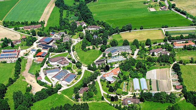 Ein Blick von oben auf die Dorfgemeinschaft Lautenbach in der Gemeinde Herdwangen-Schönach. Am 4. September haben SÜDKURIER-Abonnenten ...