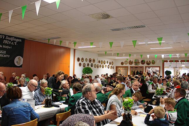 Bild 24: 100 Jahre Schützenverein Seelfingen: Alle Bilder zur Jubiläumsparty