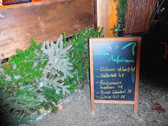 Getränkekarte des Glühgartens auf dem Vorplatz des Konzils.