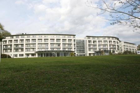 Schmieder-Klinik in Konstanz, vom See aus gesehen Bild: Oliver Hanser