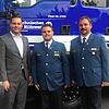 Der Lauchringer CDU-Bundestagsabgeordnete Felix Schreiner im Gespräch mit dem THW-Ortsbeauftragten für Waldshut-Tiengen, Christian Hipp, ...