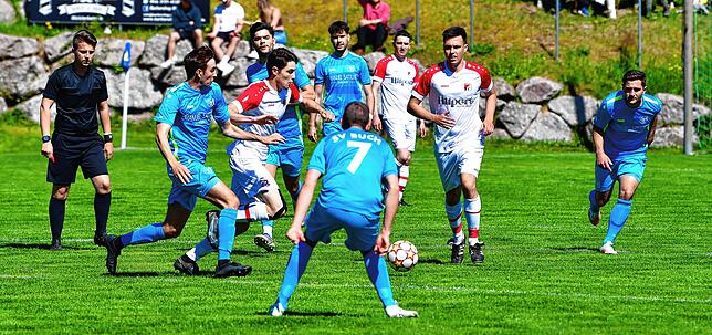 Bild 7: SV Buch spielt 1:1 im Oster-Derby gegen den FC RW Weilheim &ndash; und wir haben Bilder!