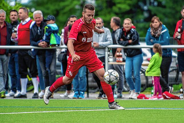 Bild 25: FC Bergalingen feiert den Titel durch einen 3:2-Sieg gegen den SV Buch II &ndash; und wir haben Bilder!