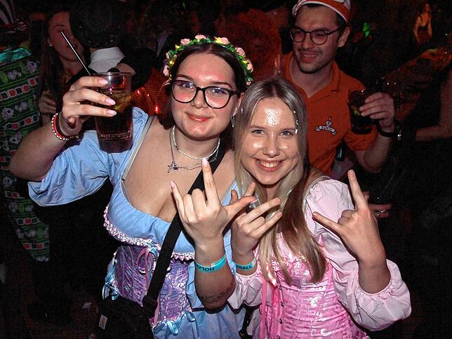 Bild 18: Viva Las Vegas &ndash; Bilder vom Holzhauerball im Milchwerk (1)