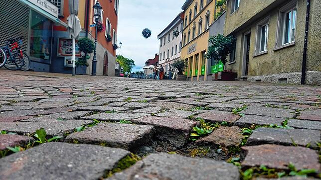 Markdorfs Pflaster hat gelitten. Schon seit Herbst 2022 ist die Sanierung des Straßenbelags Thema. Nun beginnen am Montag, 26. August, ...